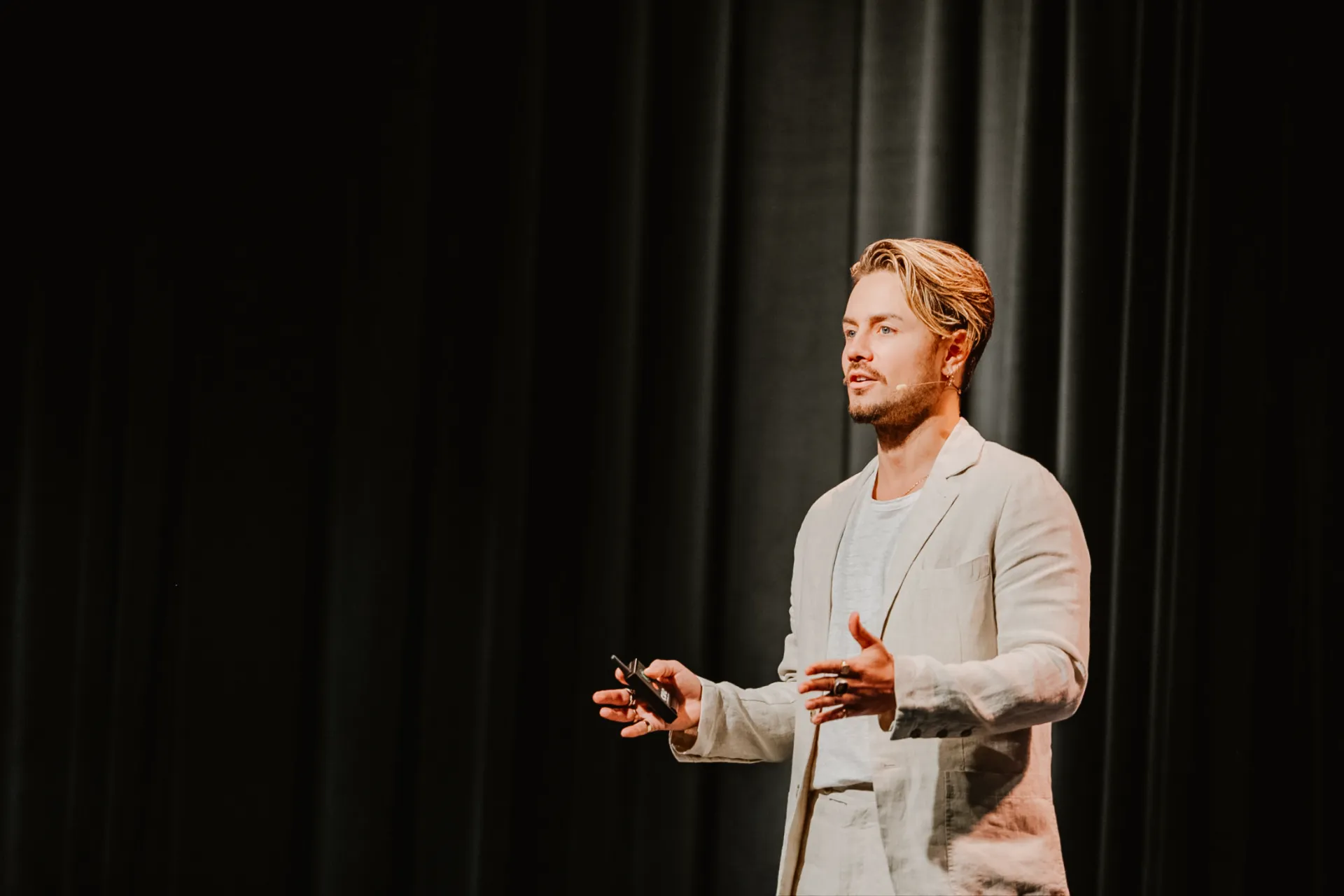 Mitch Wallis on stage